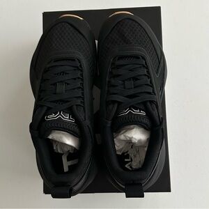 TYR Women's CXT-FL Trainers - Black (NEW)